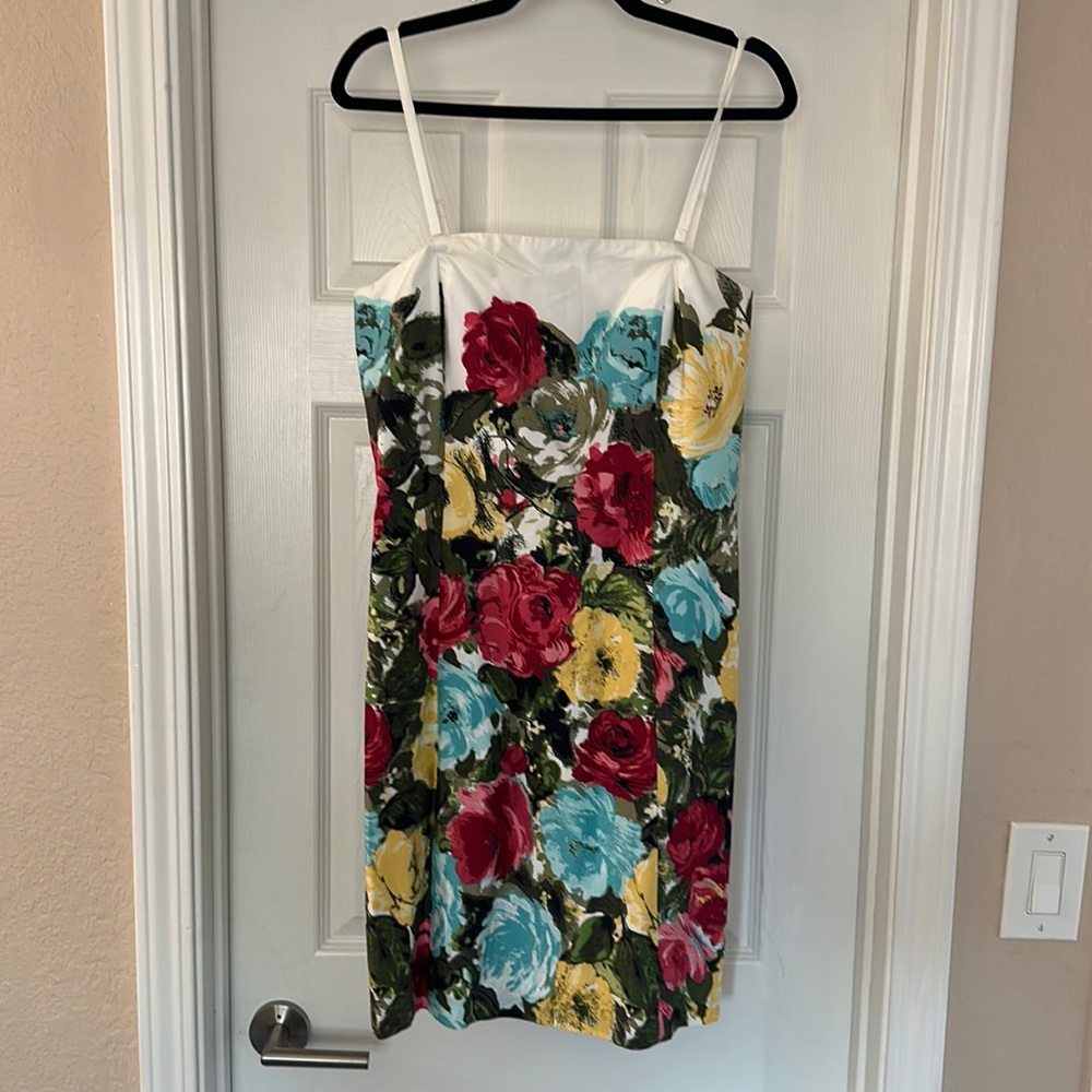 Floral Ann Taylor Loft Mini Dress (size 8)